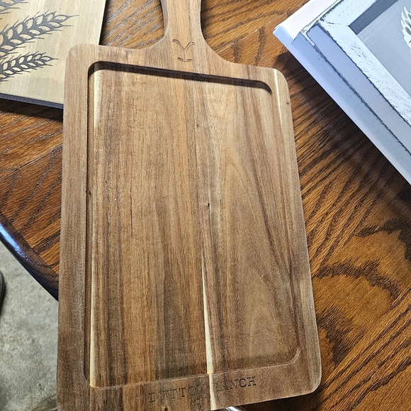 Acacia Wood Cutting Board - Picture 3 of 8